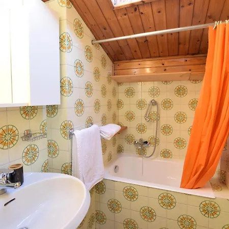 Casa vacanze 2 Bedroom Stunning In Pont-Saint-Martin