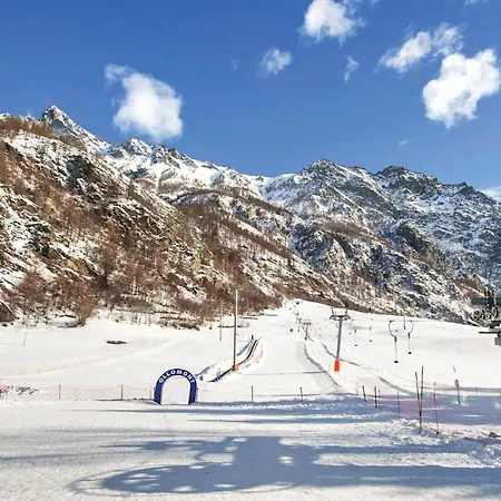 2 Bedroom Stunning In Ferienhaus Pont-Saint-Martin