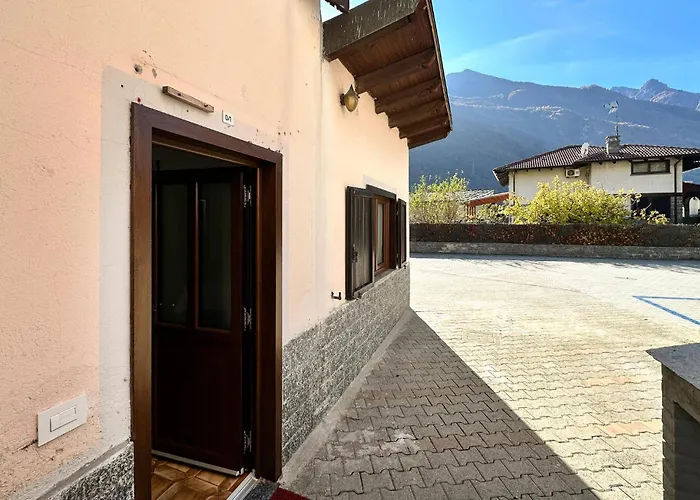 2 Bedroom Stunning In * Pont-Saint-Martin